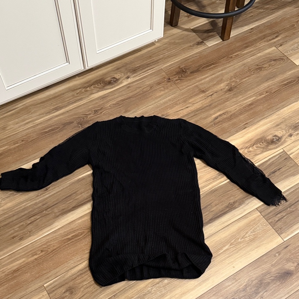 SHEIN Classic Black Crew Neck Sweater